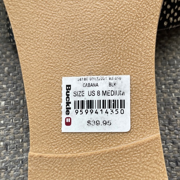 Buckle Black and Tan Sandals size 8 - Picture 4 of 4